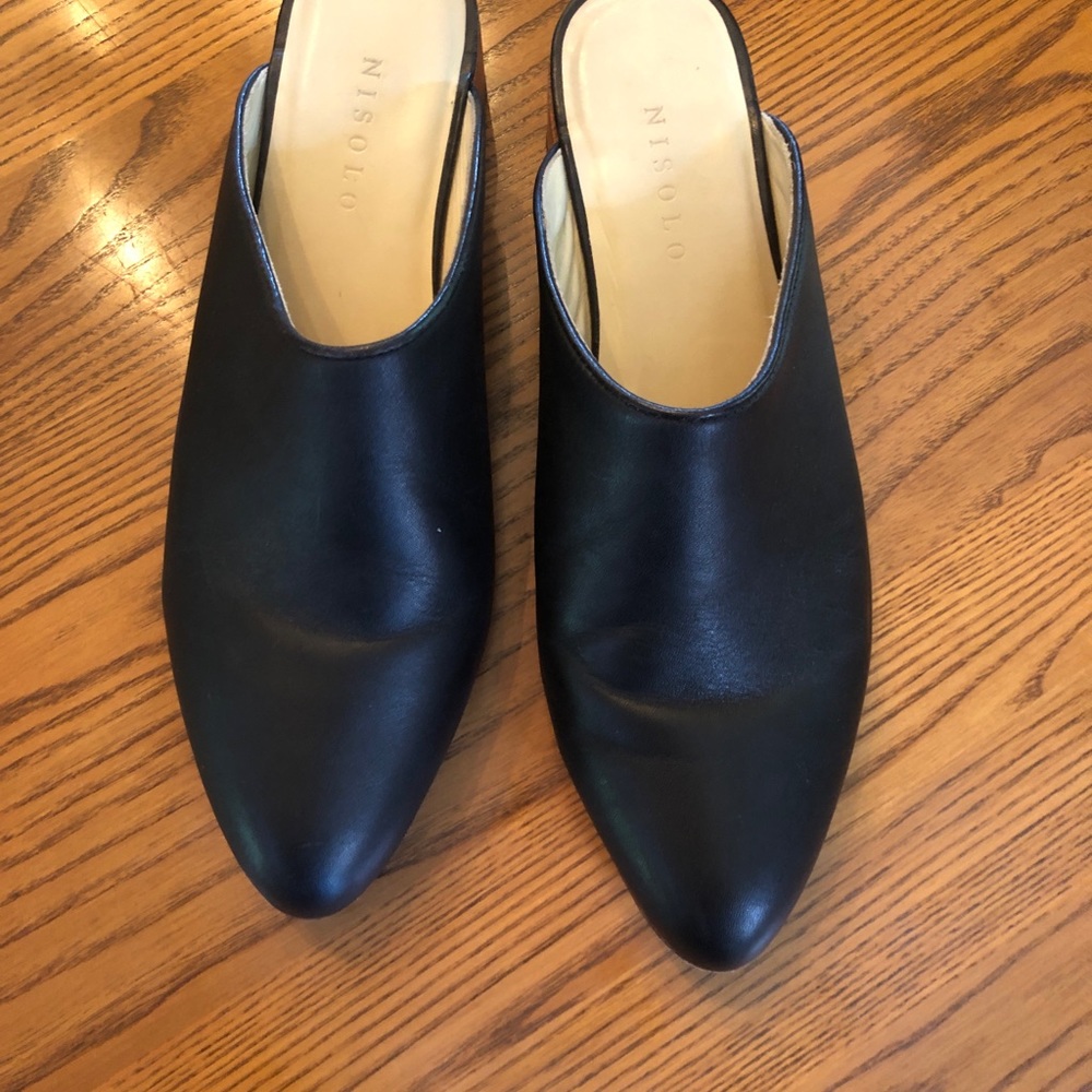 Nisolo black mules